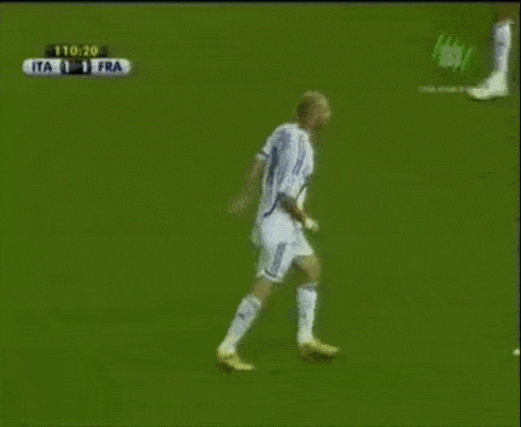 Zidane donne un coup de tête à Materazzi