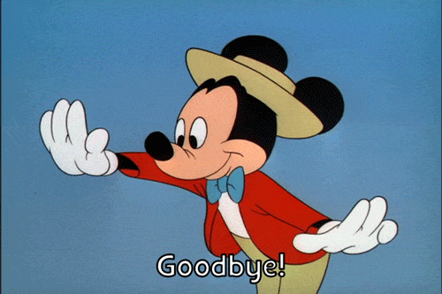 Mickey dit au revoir.